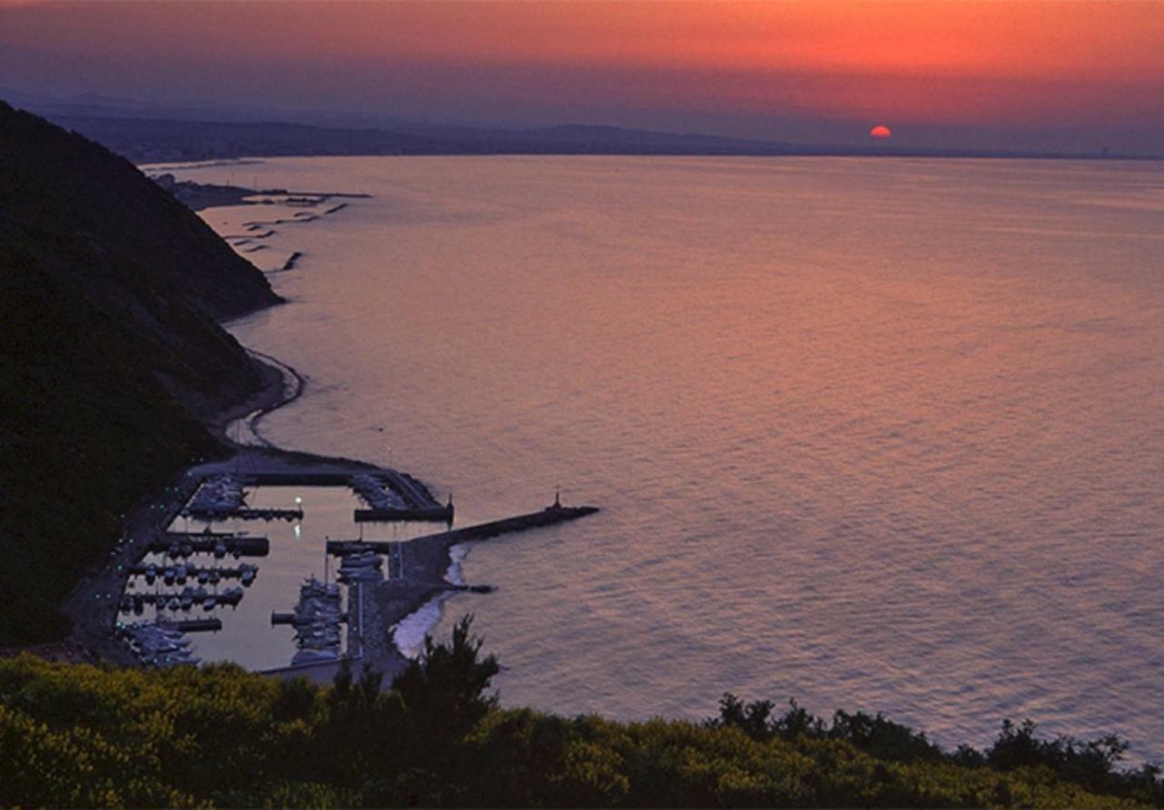الشقق الفندقية غابيتّشي ماريفي  Casamare Gabicce المظهر الخارجي الصورة